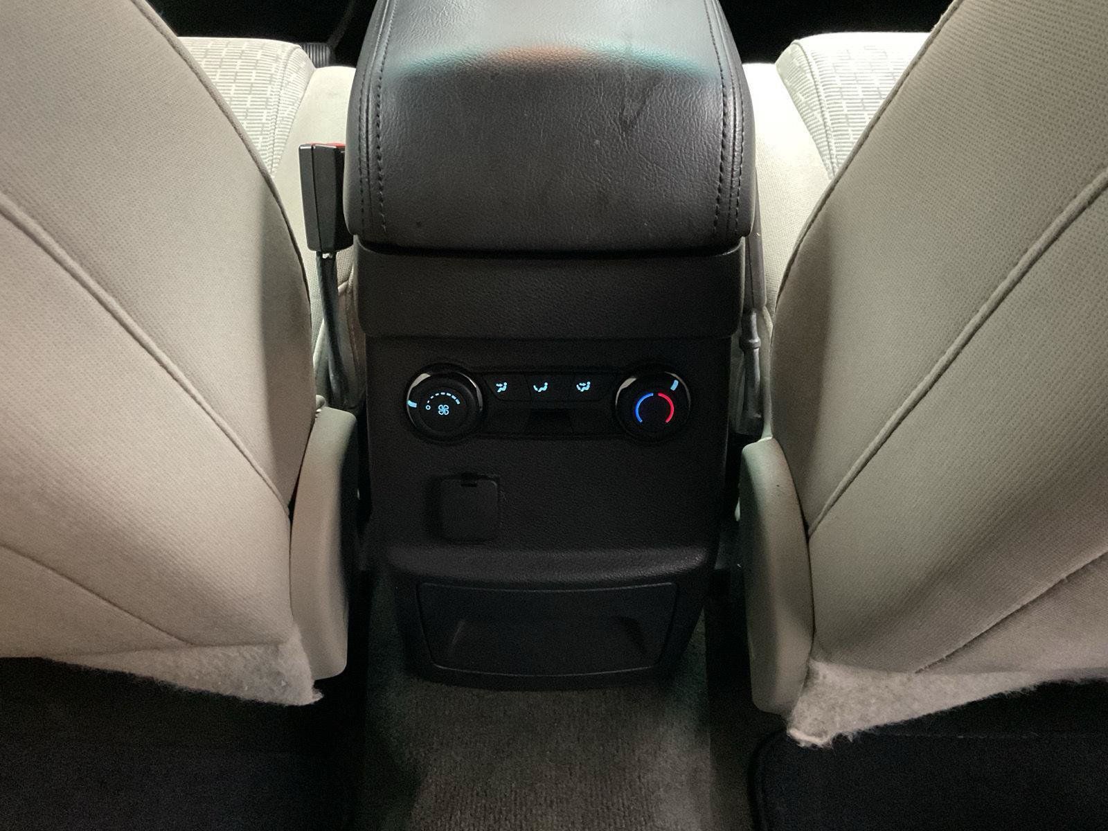 Used 2013 Ford Explorer XLT AWD/4WD image 26
