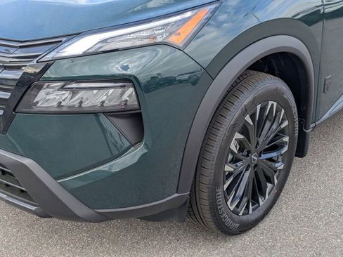 New 2026 Nissan Rogue SV FWD image 9