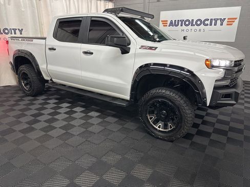 Used 2020 Chevrolet Silverado 1500 LT Trail Boss w/ Convenience Package image 2