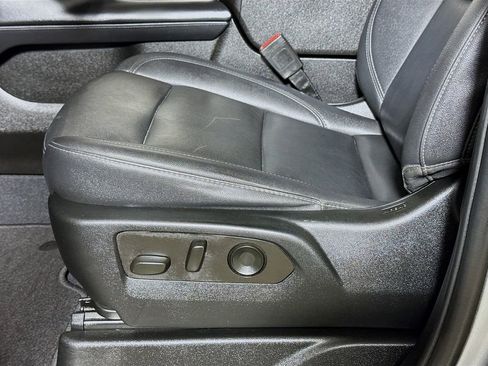 Used 2023 Chevrolet Tahoe LT w/ LT Signature Plus Package AWD/4WD image 18