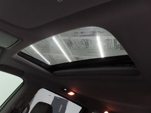 Used 2021 Honda Odyssey EX-L image 18