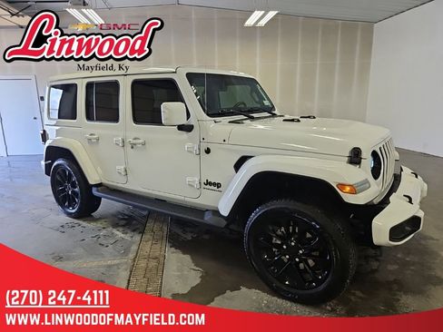 Used 2023 Jeep Wrangler Unlimited Sahara AWD/4WD image 1