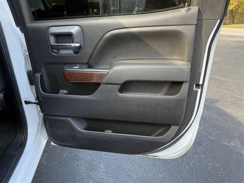 Used 2017 GMC Sierra 2500 SLE image 46