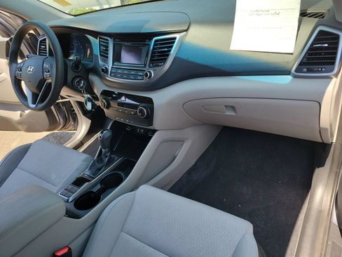Used 2018 Hyundai Tucson SE FWD image 14