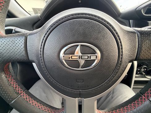 Used 2013 Scion FR-S image 31