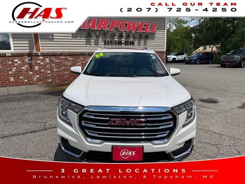 Used 2023 GMC Terrain SLT w/ Infotainment Package II AWD/4WD image 9