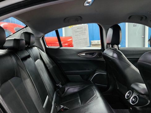 Used 2017 Alfa Romeo Giulia Ti w/ TI Performance Package image 21