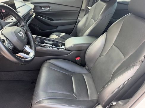 Used 2023 Honda Accord Touring image 10