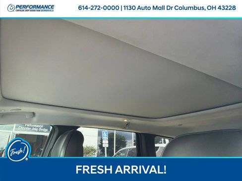 Used 2017 Jeep Grand Cherokee Summit w/ Skid Plate Group AWD/4WD image 10