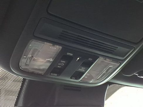 Certified 2025 Honda Passport EX-L image 19