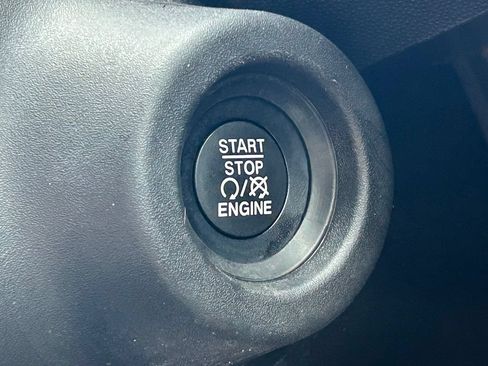 Used 2024 RAM ProMaster 2500 FWD image 22