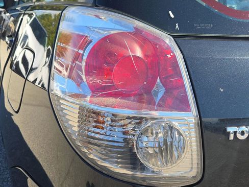 Used 2007 Toyota Matrix image 13