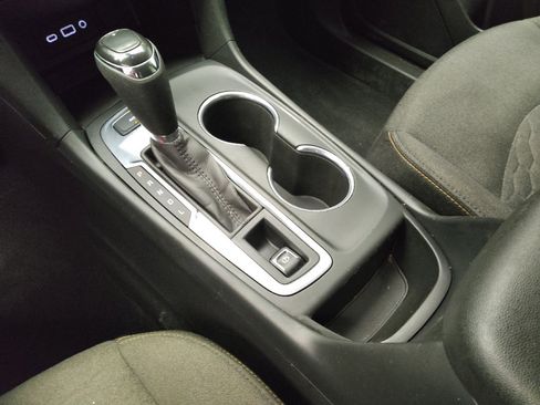 Used 2021 Chevrolet Equinox LT AWD/4WD image 26
