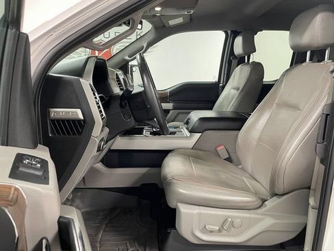 Used 2015 Ford F150 Lariat w/ Equipment Group 502A Luxury AWD/4WD image 11