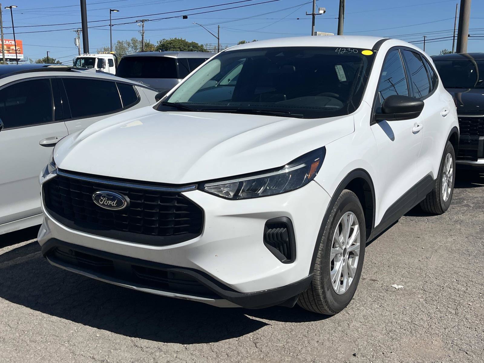 Used 2025 Ford Escape Active FWD image 3