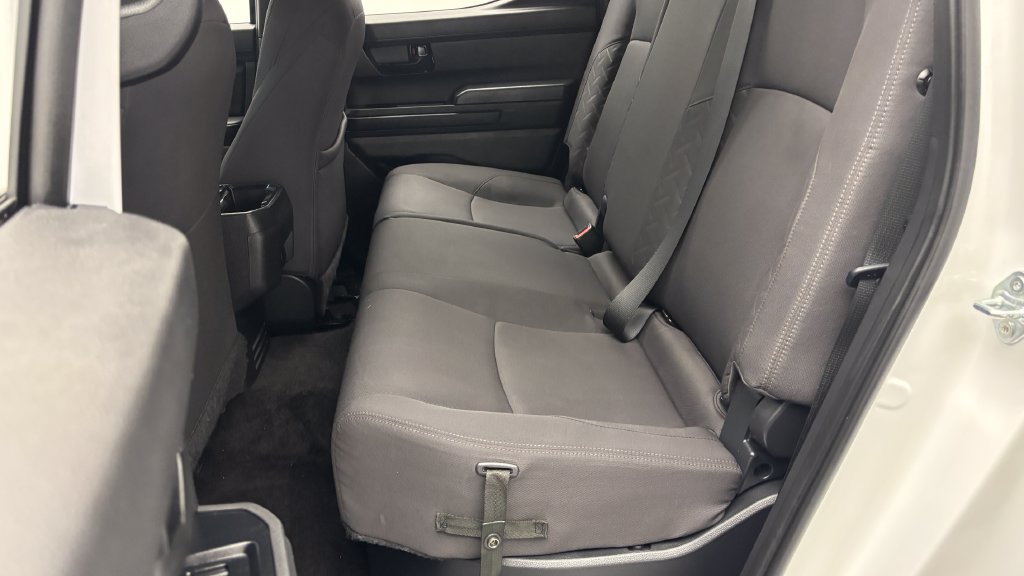 Used 2025 Toyota Tacoma SR5 AWD/4WD image 33