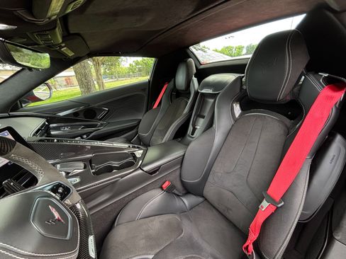 Used 2023 Chevrolet Corvette Z06 w/ Stealth Interior Trim Package RWD image 18