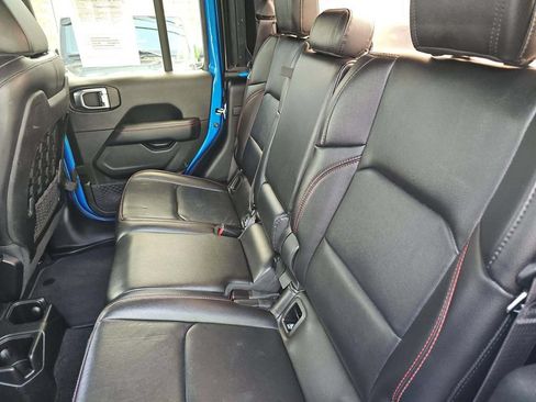 Used 2020 Jeep Gladiator Rubicon w/ Dual Top Group AWD/4WD image 5