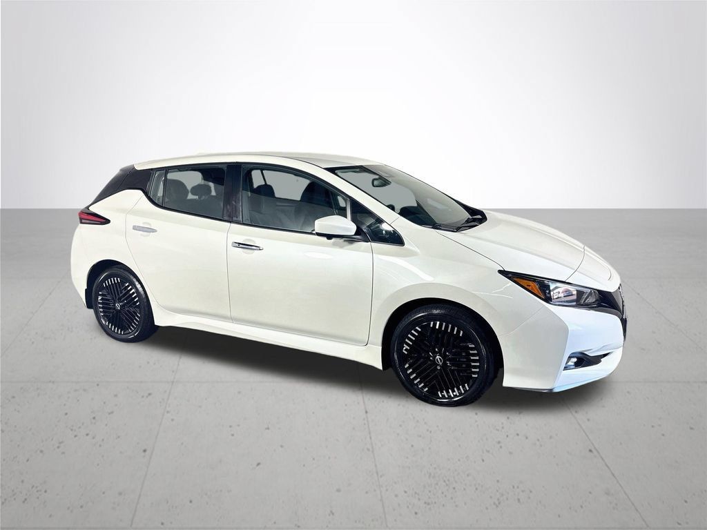 Used 2025 Nissan Leaf SV Plus FWD image 4