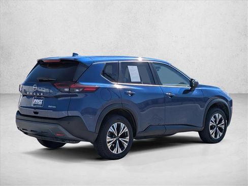 Used 2023 Nissan Rogue SV image 14