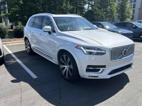 Used 2023 Volvo XC90 B6 Ultimate w/ Protection Package Premier AWD/4WD image 2