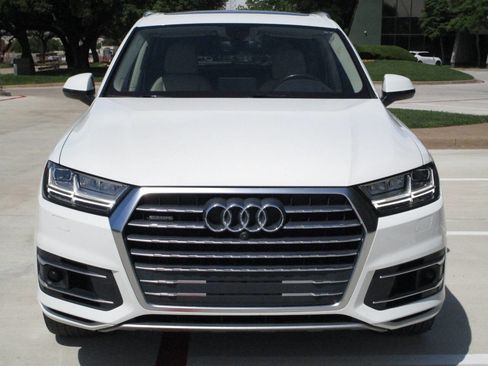 Used 2018 Audi Q7 3.0T Prestige w/ Prestige Package image 4
