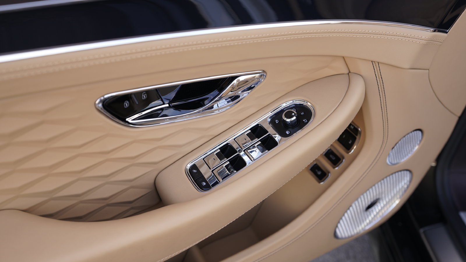 Certified 2025 Bentley Continental GT Speed AWD/4WD image 32