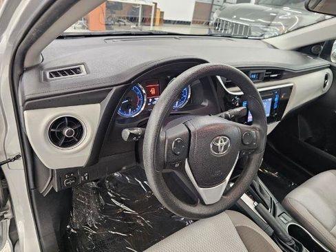 Used 2018 Toyota Corolla LE image 7