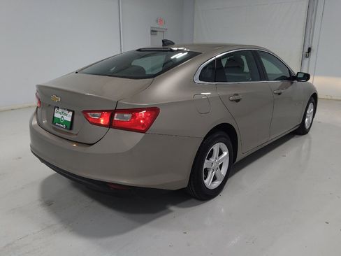 Used 2022 Chevrolet Malibu LS FWD image 9