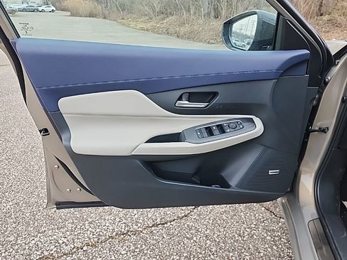 New 2026 Nissan Sentra SL w/ Floor Mat Package FWD image 6