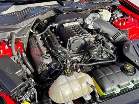 Used 2016 Ford Mustang GT Premium w/ GT Performance Package RWD image 14