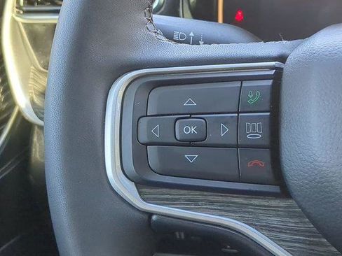 Certified 2022 Jeep Wagoneer Series III image 32