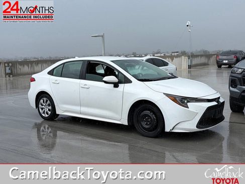 Used 2020 Toyota Corolla LE FWD image 1