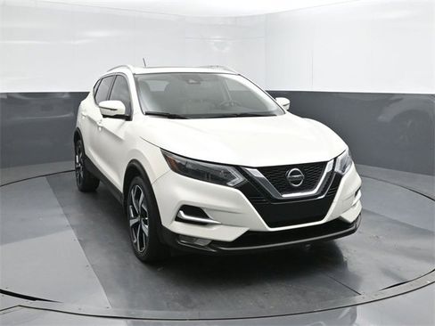 Certified 2022 Nissan Rogue Sport SL w/ Premium Package image 22