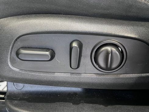 Used 2018 GMC Terrain SLE w/ Driver Convenience Package image 32