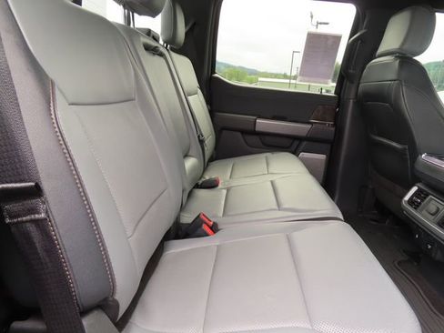 Used 2022 Ford F150 Lightning Lariat AWD/4WD image 39