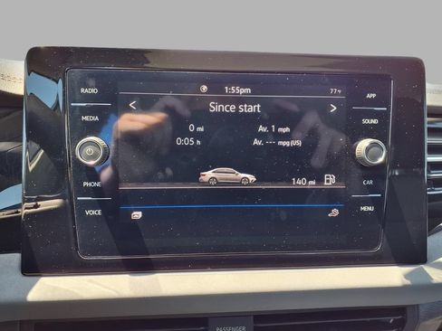 Used 2025 Volkswagen Jetta SE w/ Sunroof Package FWD image 7