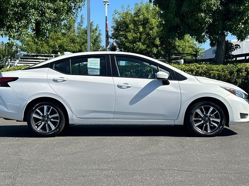 Certified 2025 Nissan Versa SV FWD image 3