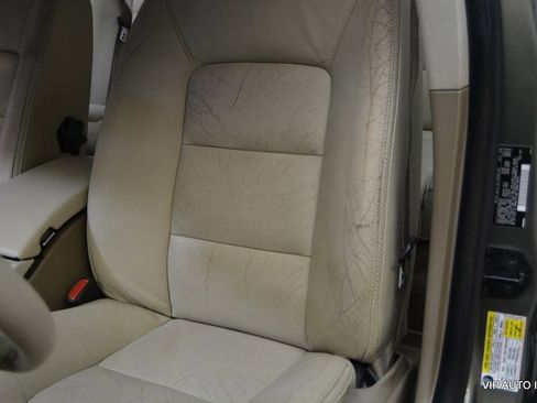 Used 2010 Volvo XC70 3.2 image 15