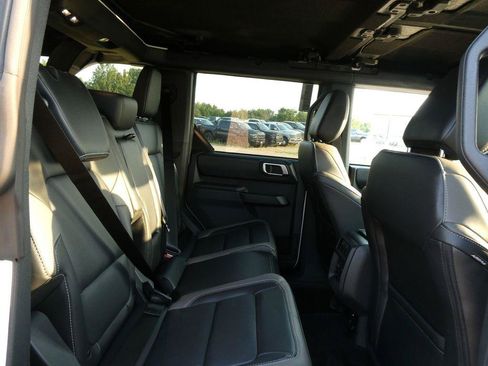 New 2026 Ford Bronco Outer Banks AWD/4WD image 13
