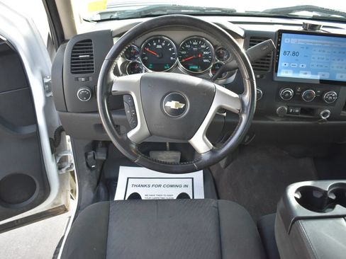 Used 2013 Chevrolet Silverado 2500 LT AWD/4WD image 18
