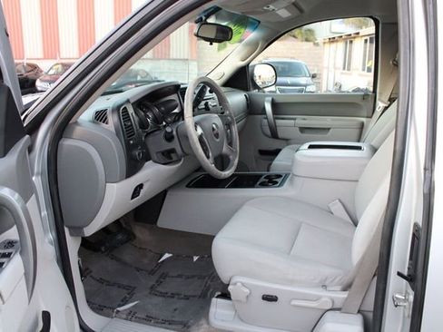 Used 2012 GMC Sierra 2500 SLE w/ SLE Preferred Package image 7