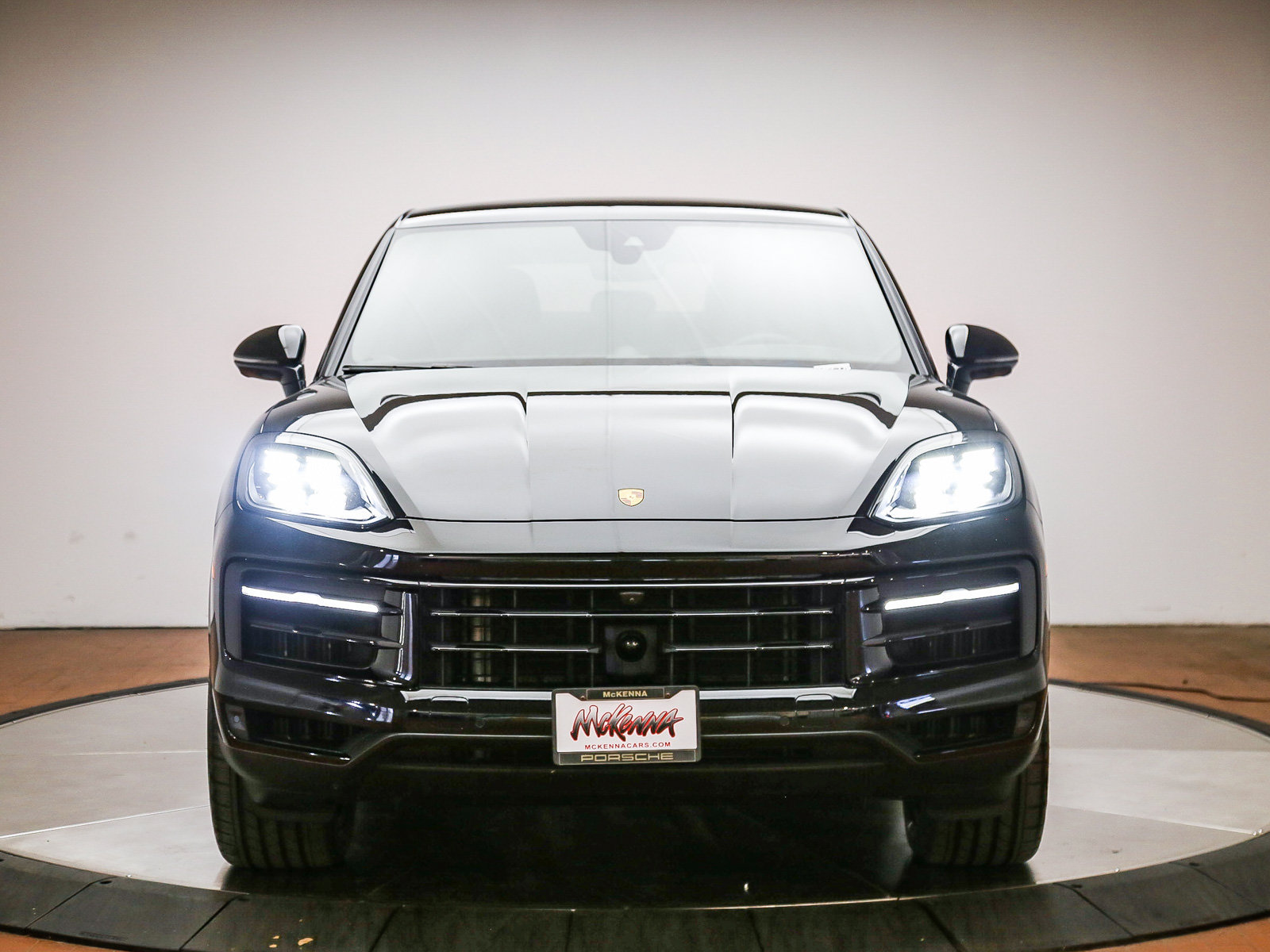 Certified 2024 Porsche Cayenne Coupe AWD/4WD image 10