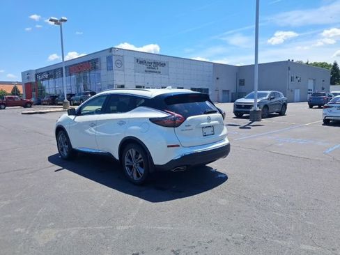 Certified 2022 Nissan Murano Platinum w/ Cargo Package AWD/4WD image 11