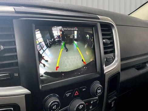 Used 2019 RAM 1500 Classic SLT AWD/4WD image 13