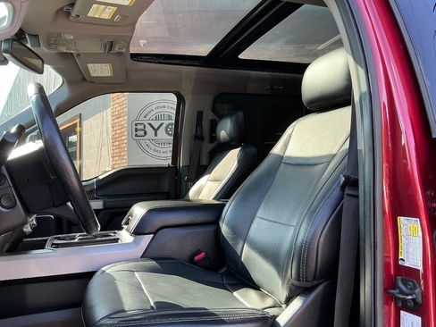 Used 2017 Ford F250 Lariat w/ Lariat Ultimate Package AWD/4WD image 16
