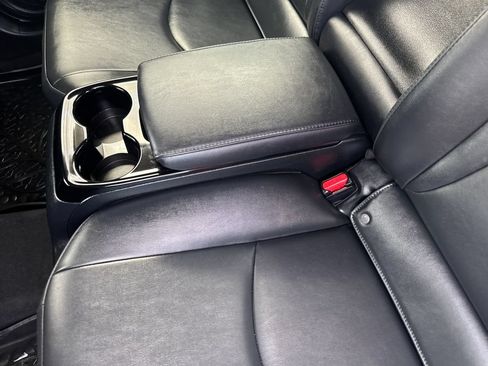 Used 2019 Toyota Prius Prime Advanced FWD image 37
