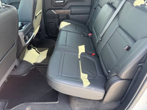Used 2022 GMC Sierra 3500 Denali AWD/4WD image 11