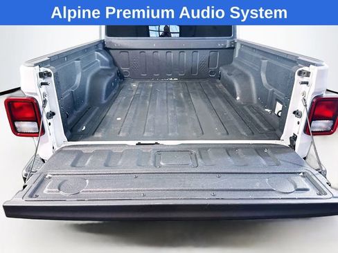 Used 2020 Jeep Gladiator Sport w/ Quick Order Package 24S image 13