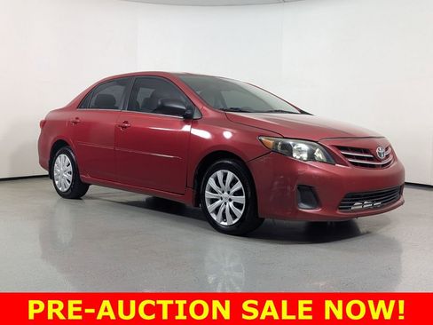 Used 2013 Toyota Corolla LE FWD image 1